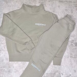 Fear of God, essentials kids size 7/8